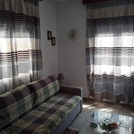 Dimitris House 칼람파카