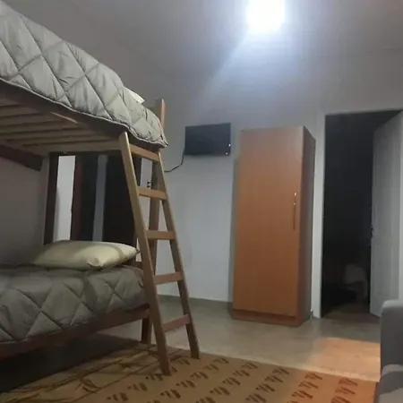 Dimitris House 卡兰巴卡