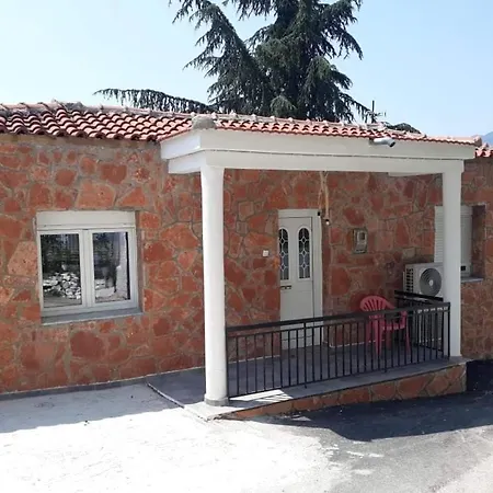 Dimitris House بيت للعطل