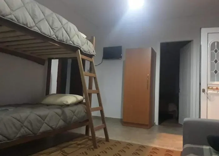 Dimitris House 卡兰巴卡